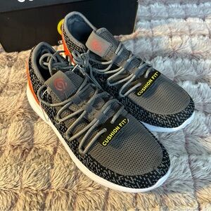 Champion Boy Cushion Fit Sneakers Size 4